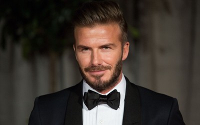 ROR电竞精华-女足联赛曼城夺冠庆典球迷狂欢